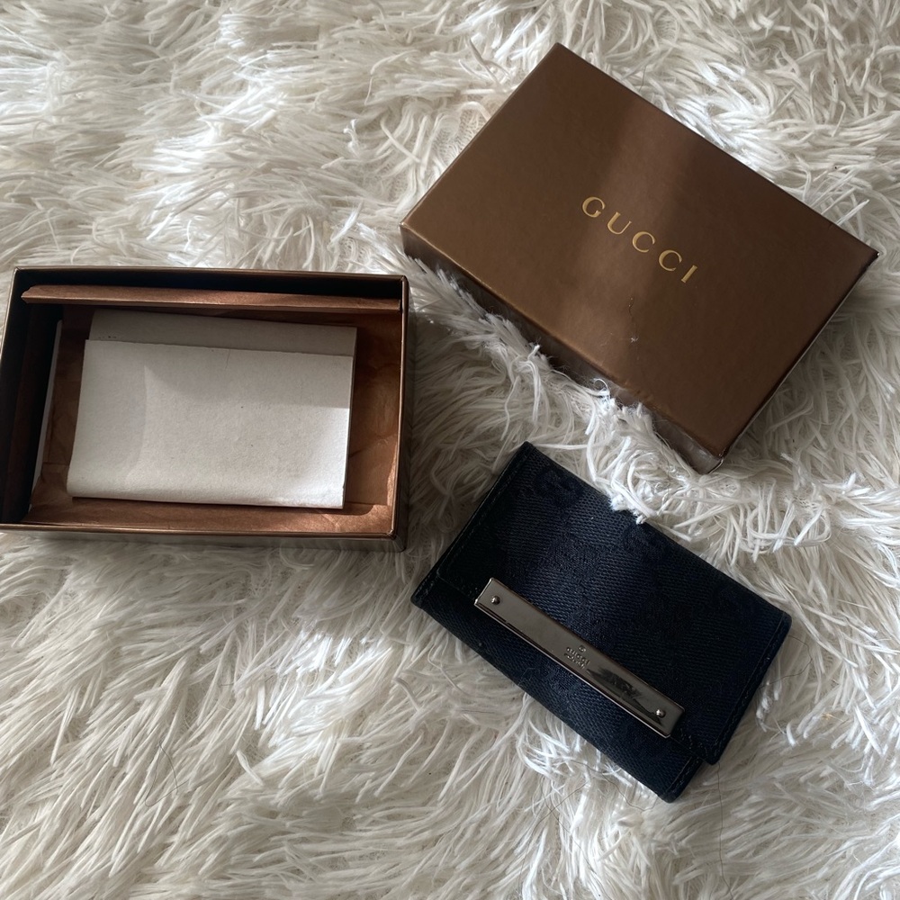 Authentic Gucci key wallet